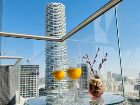 Spacious Spectacular Skyline View in Heart of Dubai